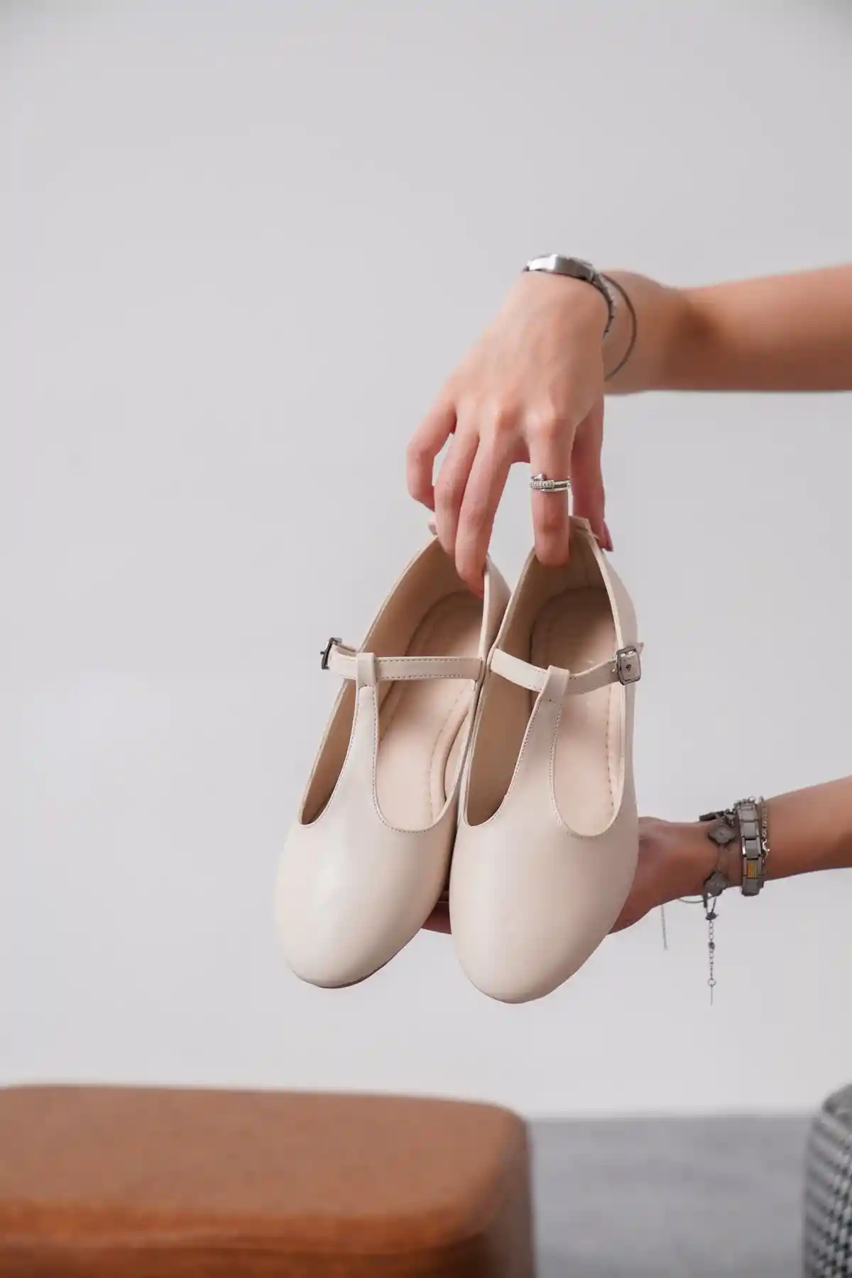 Classic Plain Belted Non-Slip Sole Flat Shoes for Women