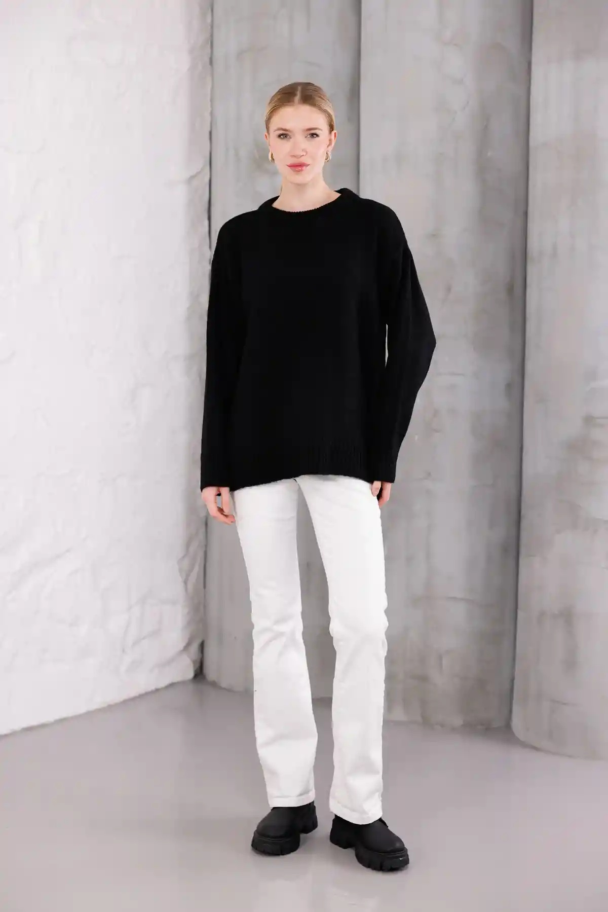 Siyah Bisiklet Yaka Oversize Triko Kazak