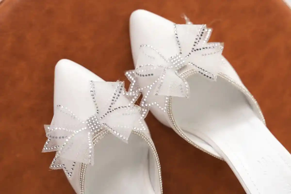 Beyaz Cilt Kadın Taşlı Tül Fiyonklu Şık Abiye Topuklu Ayakkabı