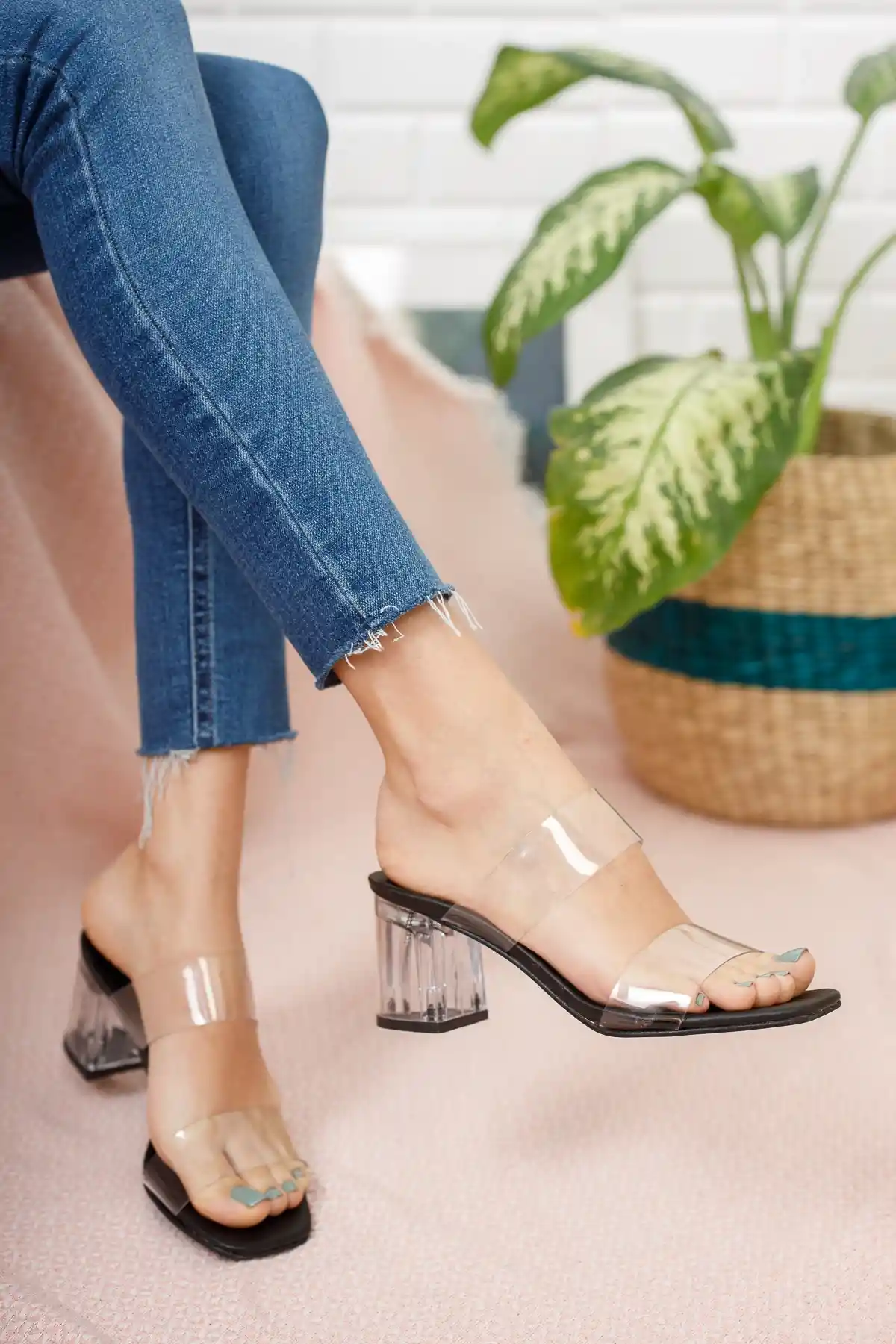 Siyah Şeffaf Kadın Şeffaf Topuklu Ayakkabı