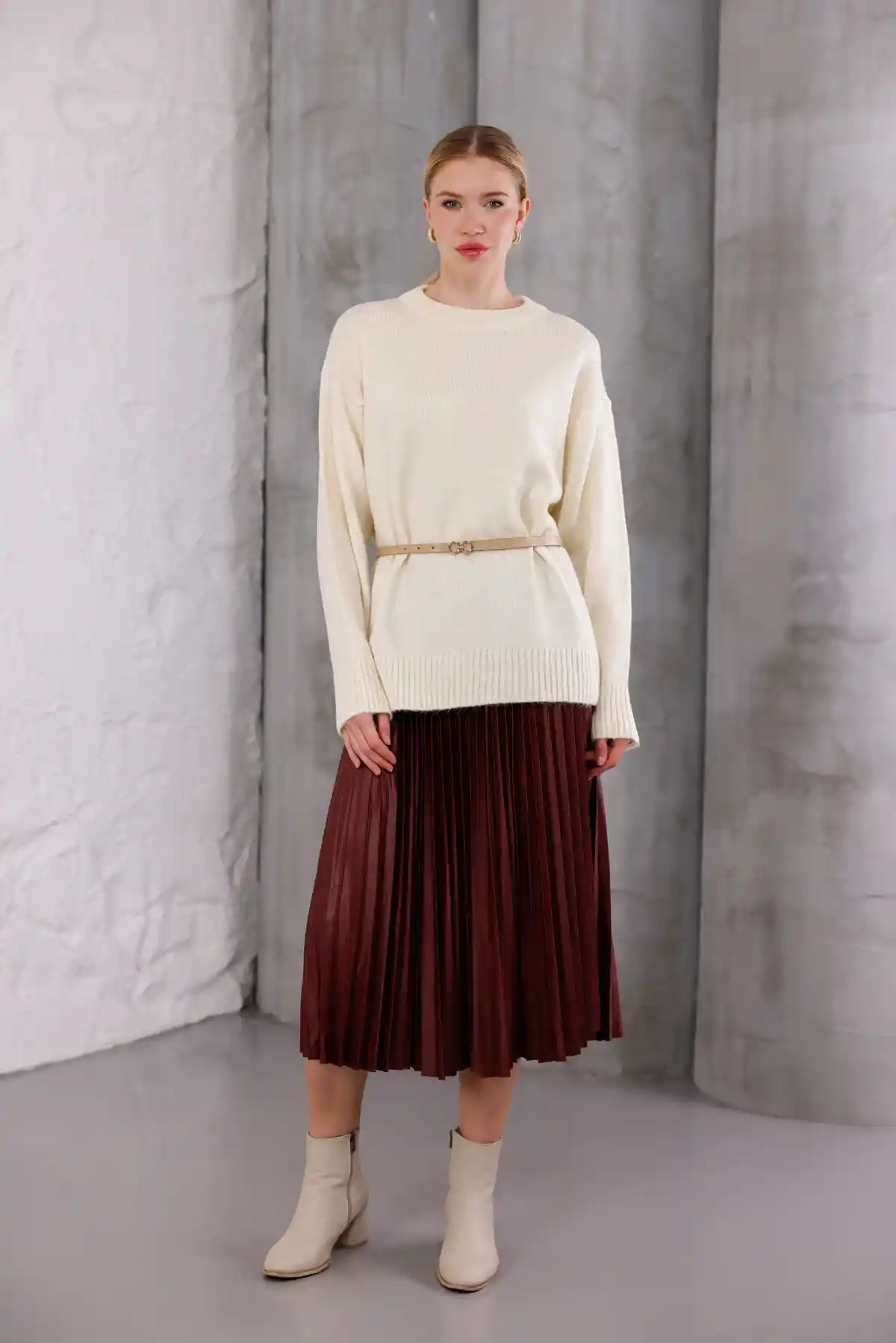 Krem Bisiklet Yaka Oversize Triko Kazak