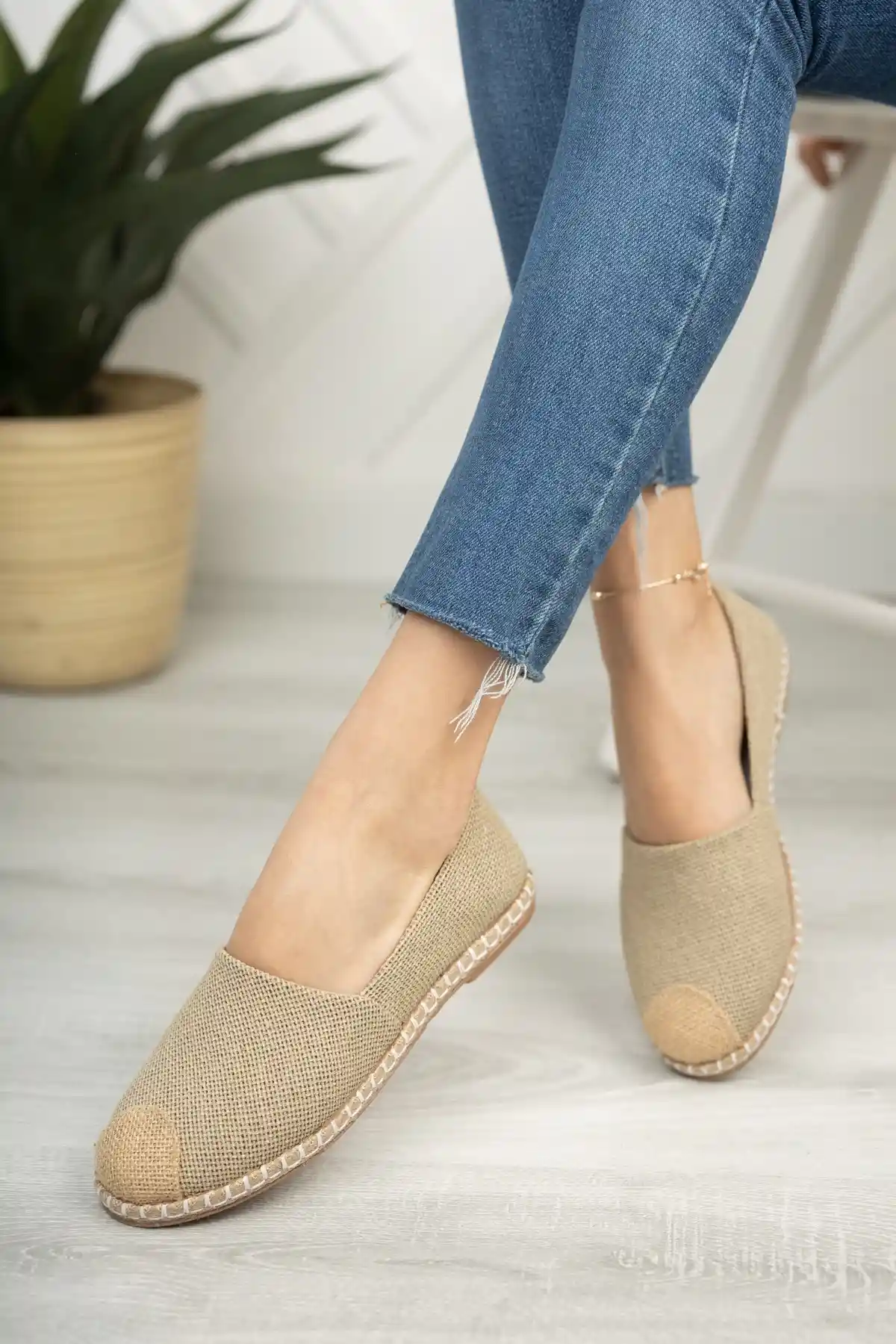 Bej Keten Kadın Hasır Uçlu Günlük Babet