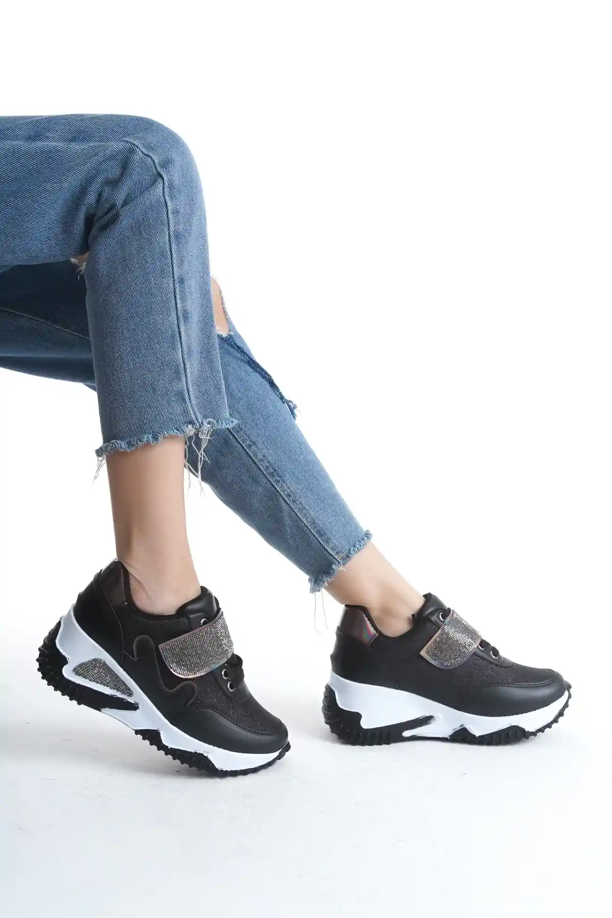 Siyah Simli Kadın Simli Bağcıklı Sneaker