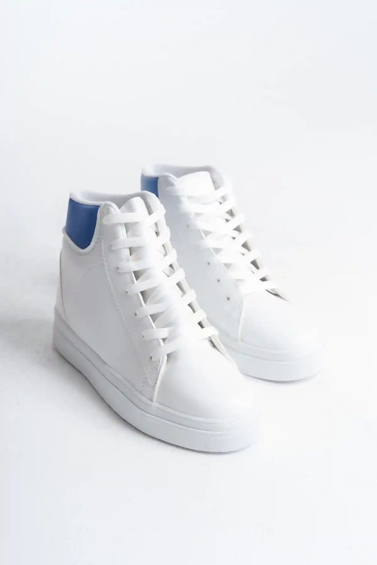 Beyaz-Mavi Kadın Kısa Bot