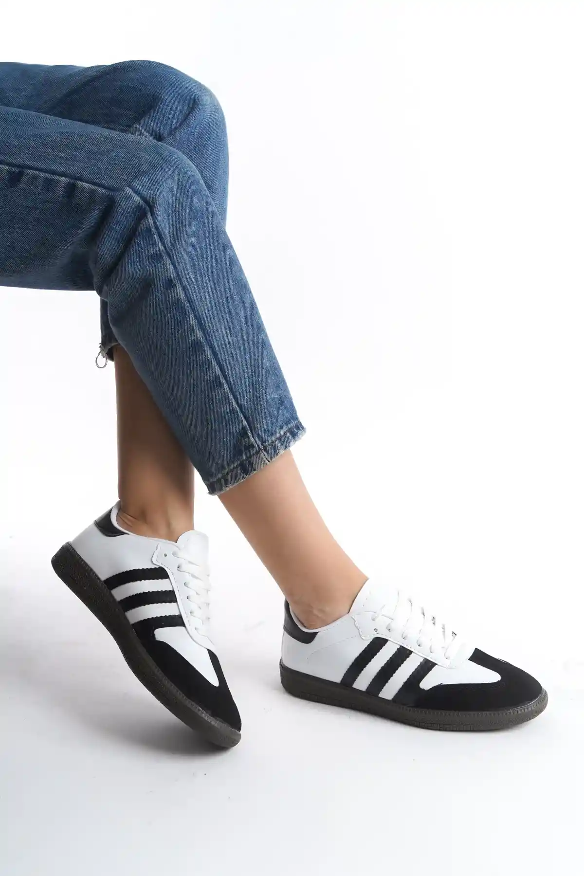 Beyaz-Siyah Kadın Sneaker