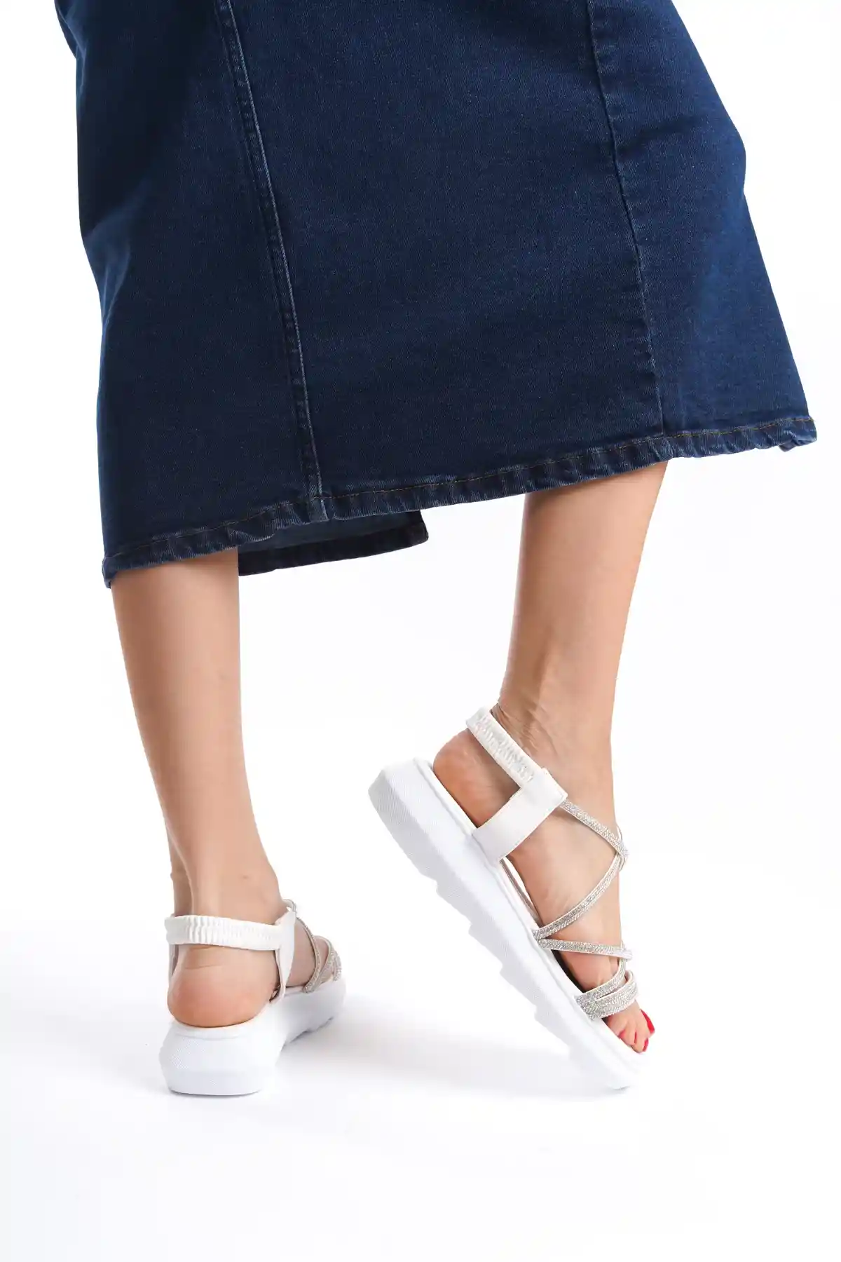 Beyaz-Beyaz Kadın Çapraz Taşlı  Sandalet