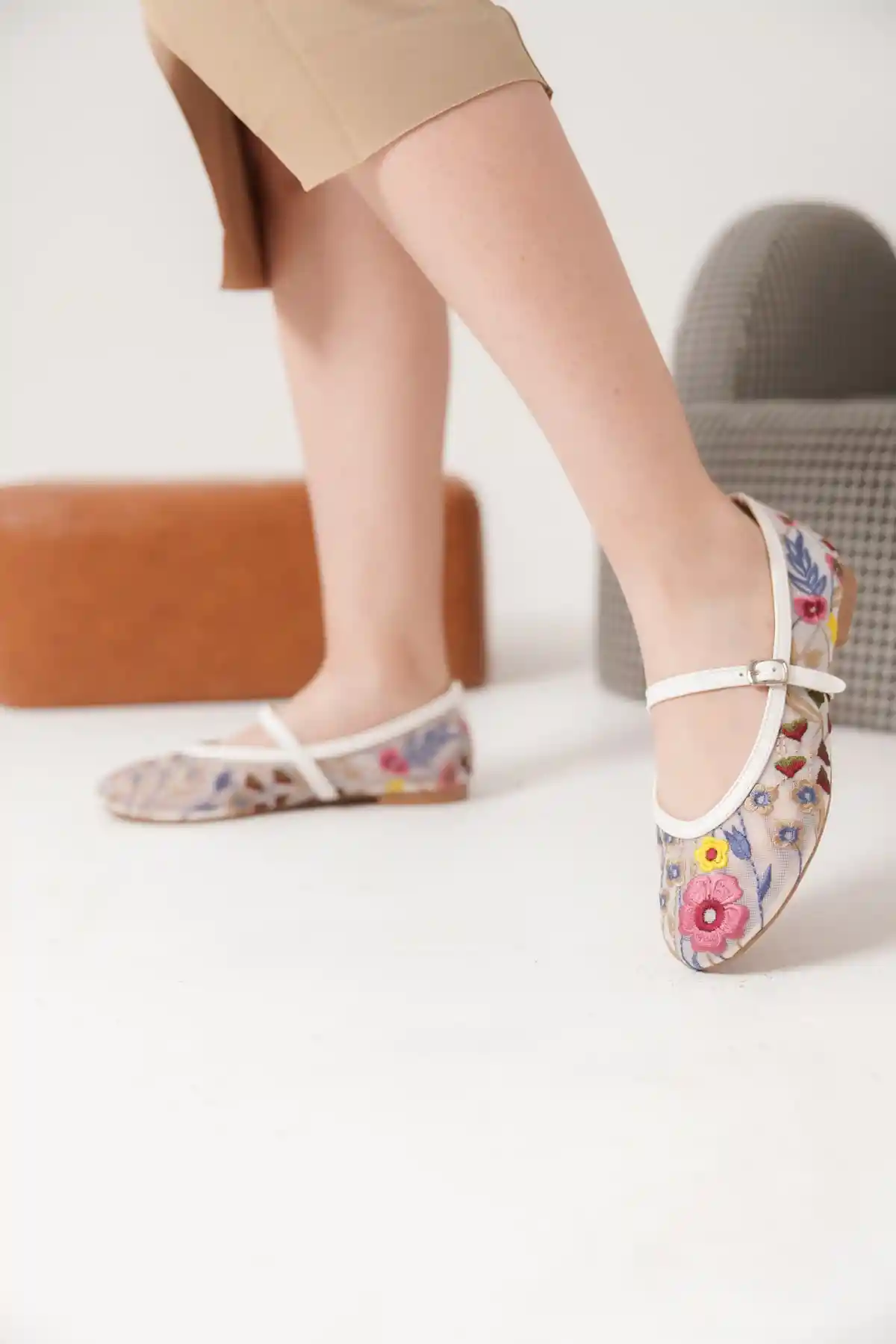 White Womens Floral Embroidered Mesh Ballerina Flat