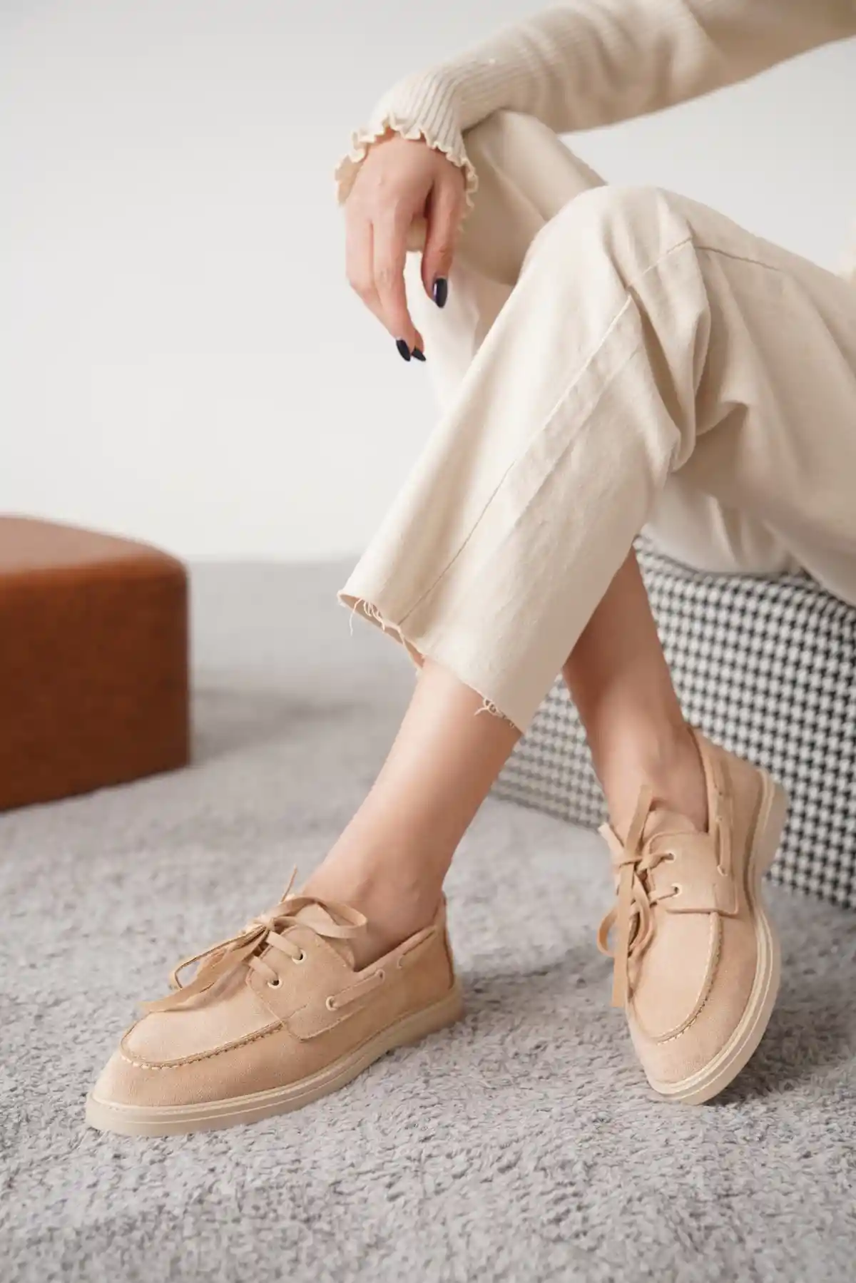 Bej Süet Kadın Düz Bağcıklı Loafer Ayakkabı