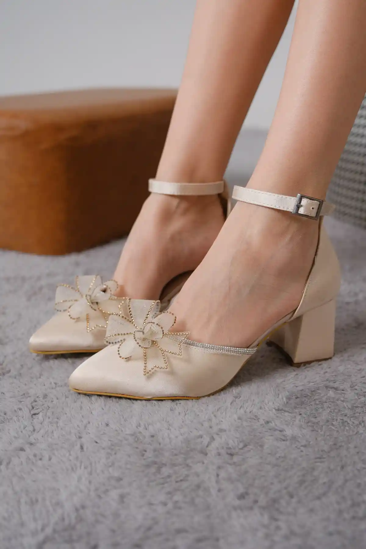 Ten Saten Kadın Tül Fiyonklu Kalın Topuklu Abiye Ayakkabı