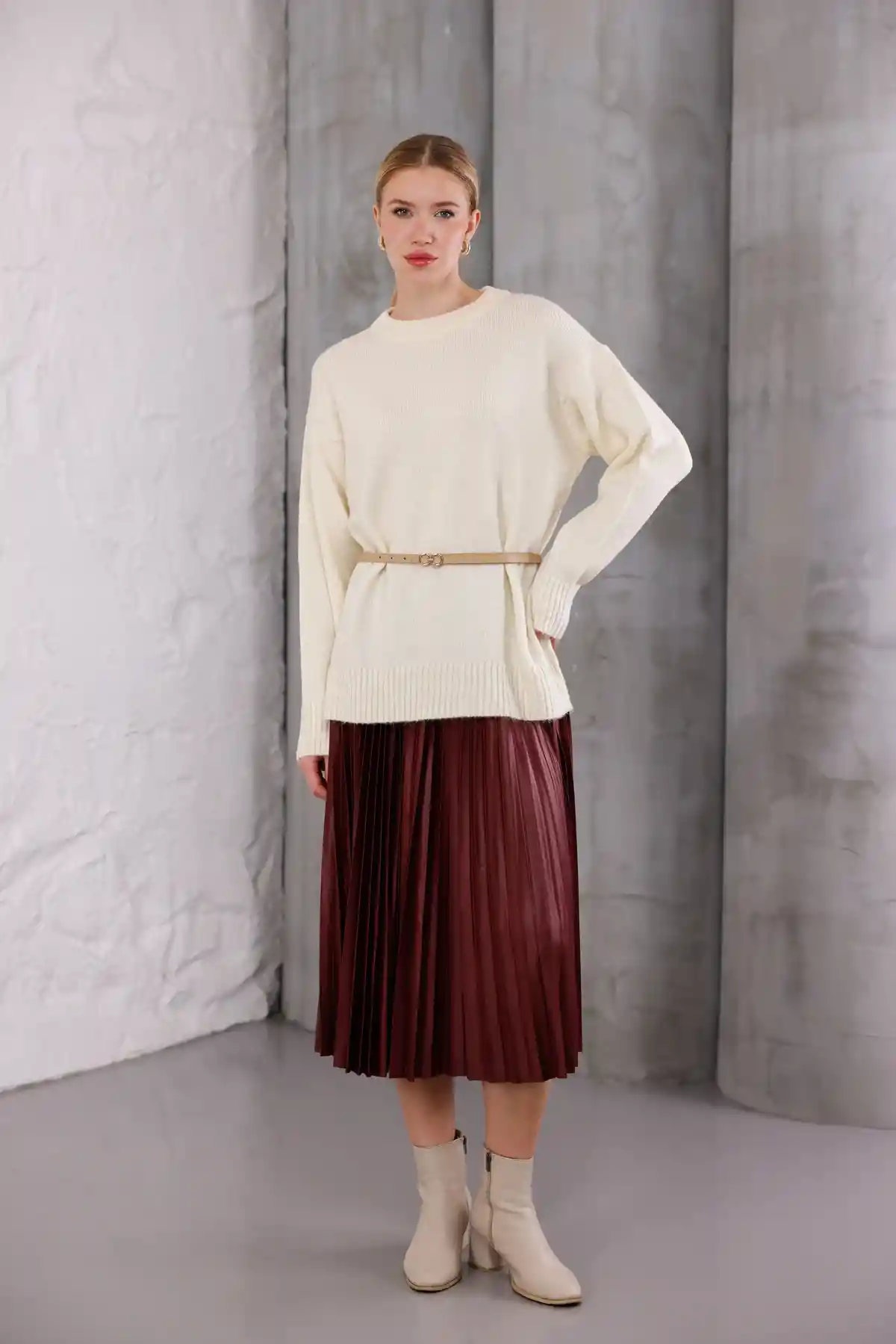 Krem Bisiklet Yaka Oversize Triko Kazak