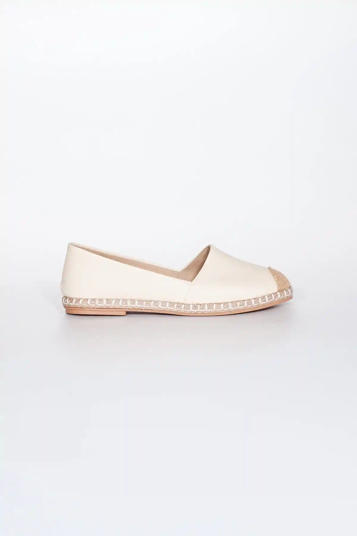 Bej Pütür Kadın Hasır Uçlu Günlük Babet