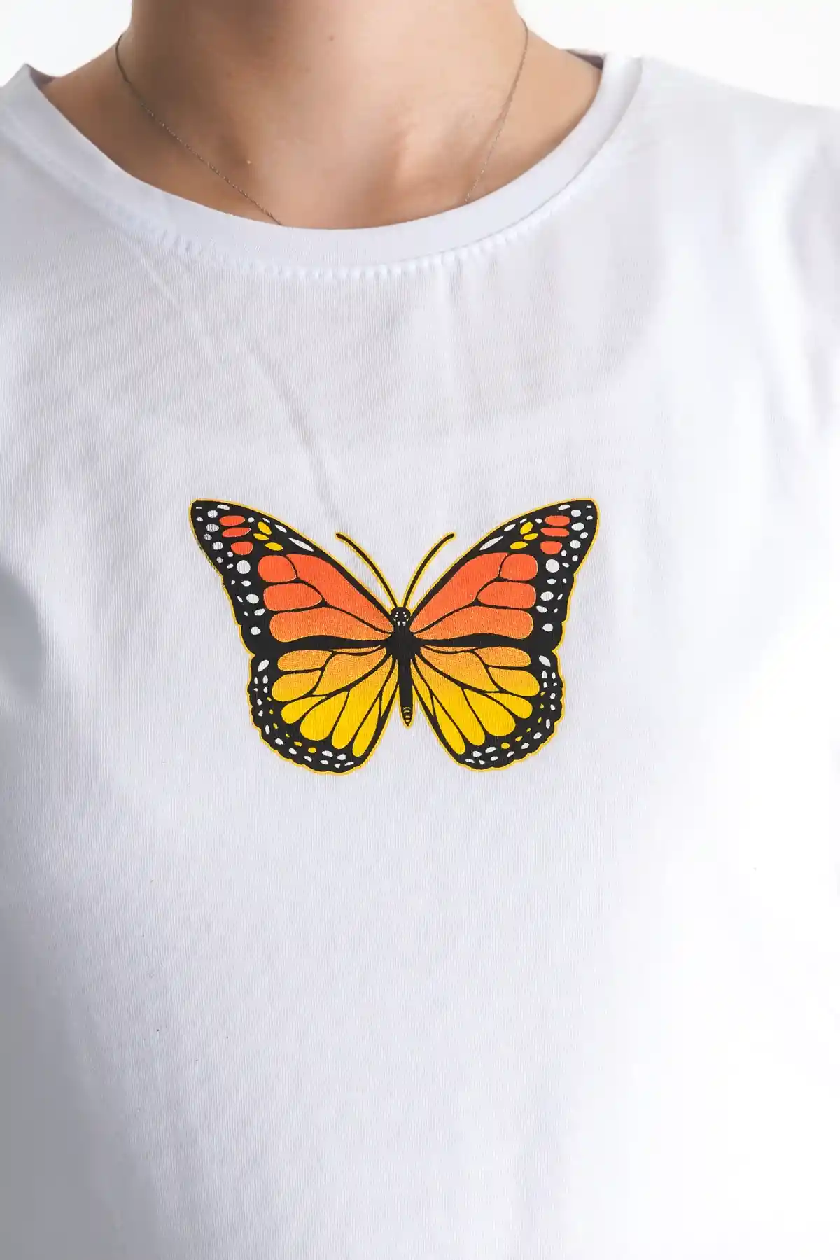 Beyaz Kadın Kelebek Baskılı Tshirt