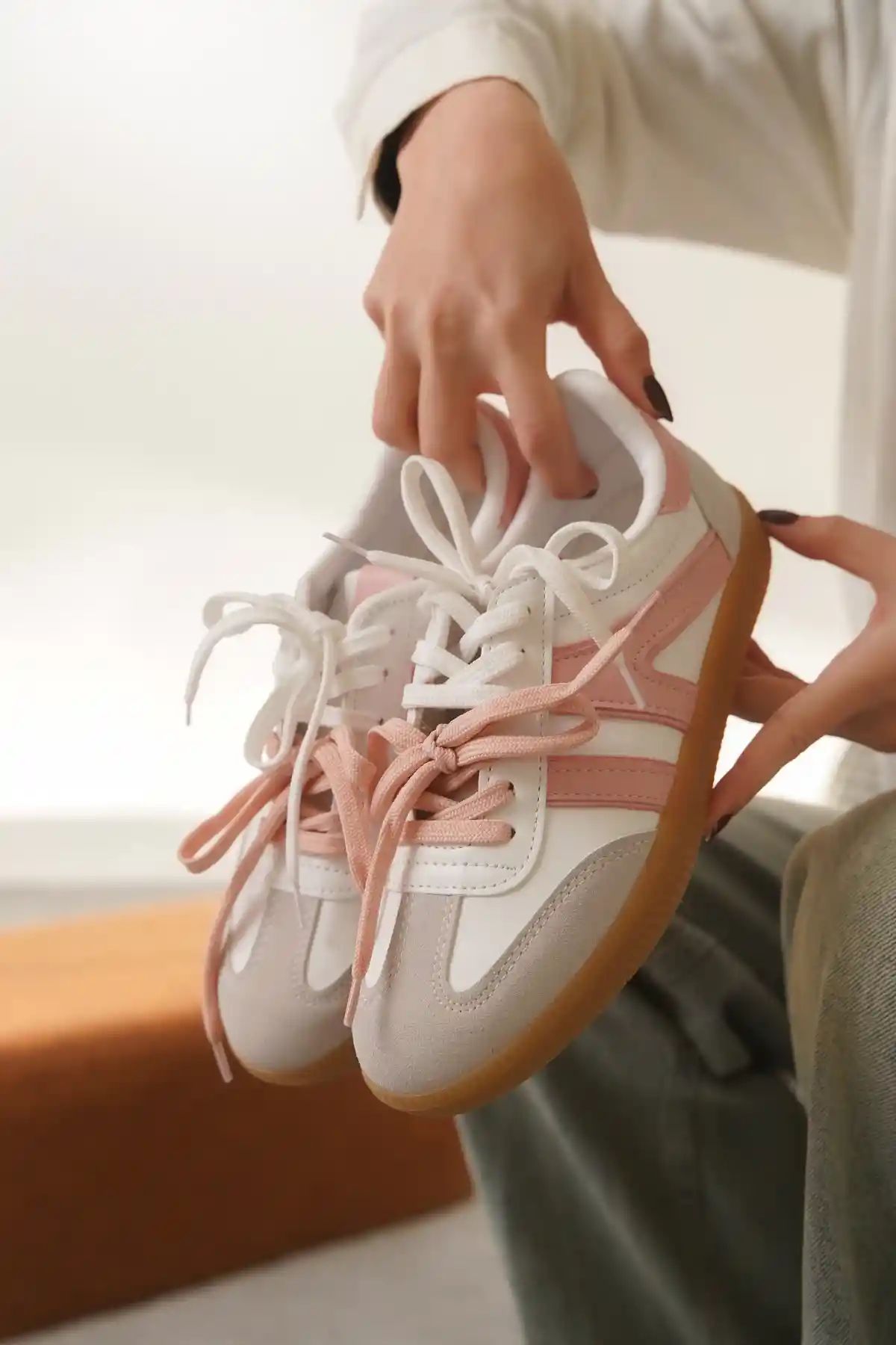 Beyaz-Pudra Kadın Çift Bağcıklı Kaymaz Taban Sneaker Ayakkabı