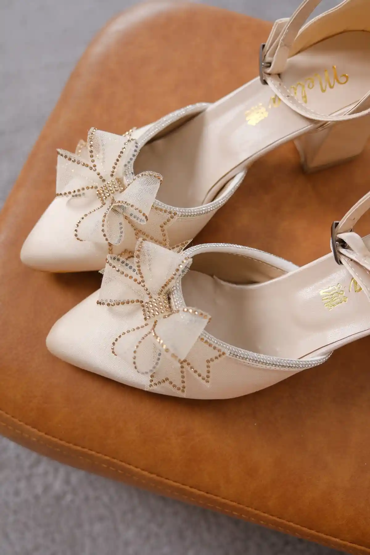 Ten Saten Kadın Tül Fiyonklu Kalın Topuklu Abiye Ayakkabı