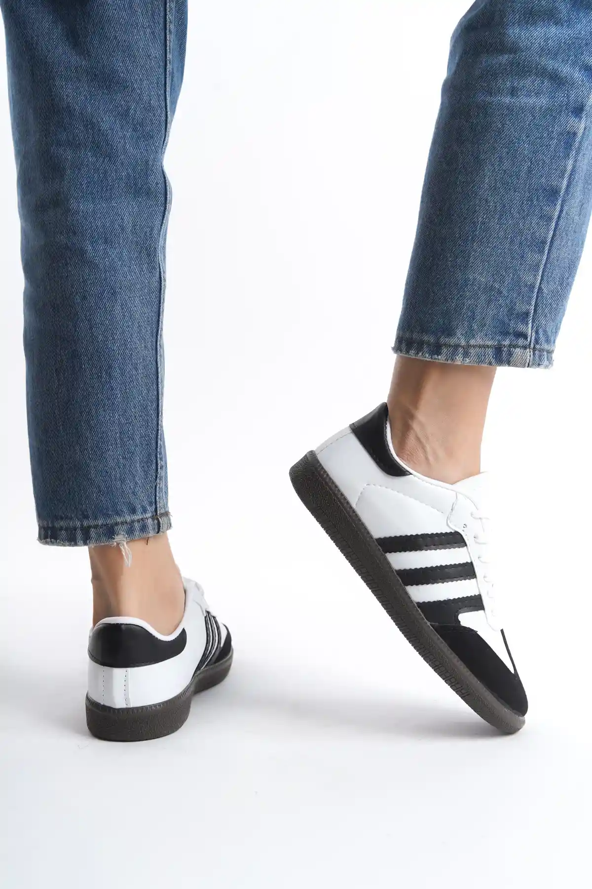 Beyaz-Siyah Kadın Sneaker