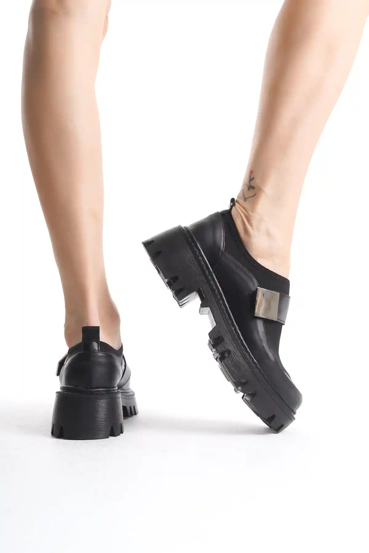 Siyah Cilt Kadın Dalgıç Kumaş Kemerli Kalın Tabanlı Günlük Ayakkabı