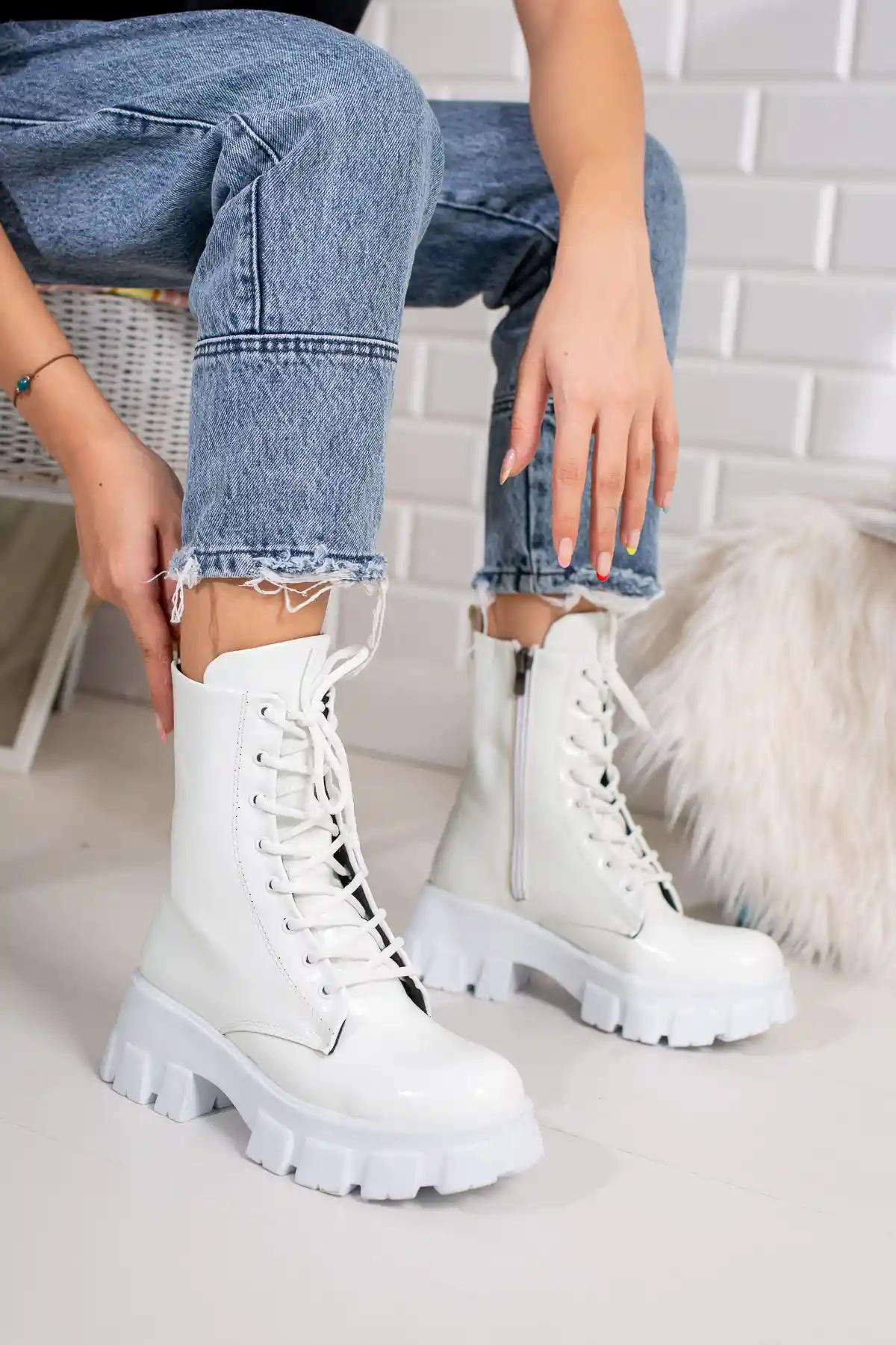 White Wrinkle Patent Leather Woman Boots