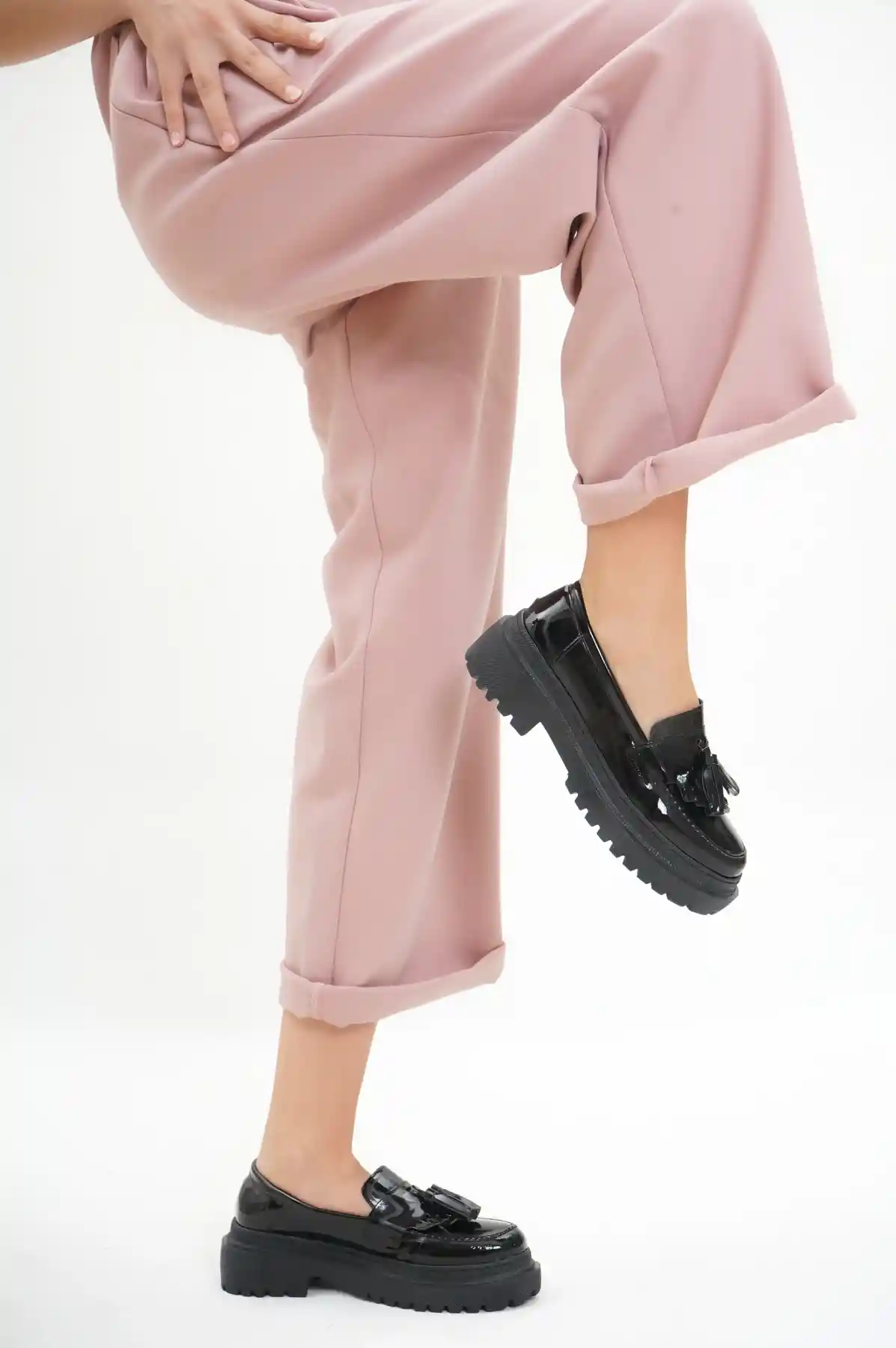 Siyah Rugan Kadın Fiyonklu Günlük Loafer Ayakkabı