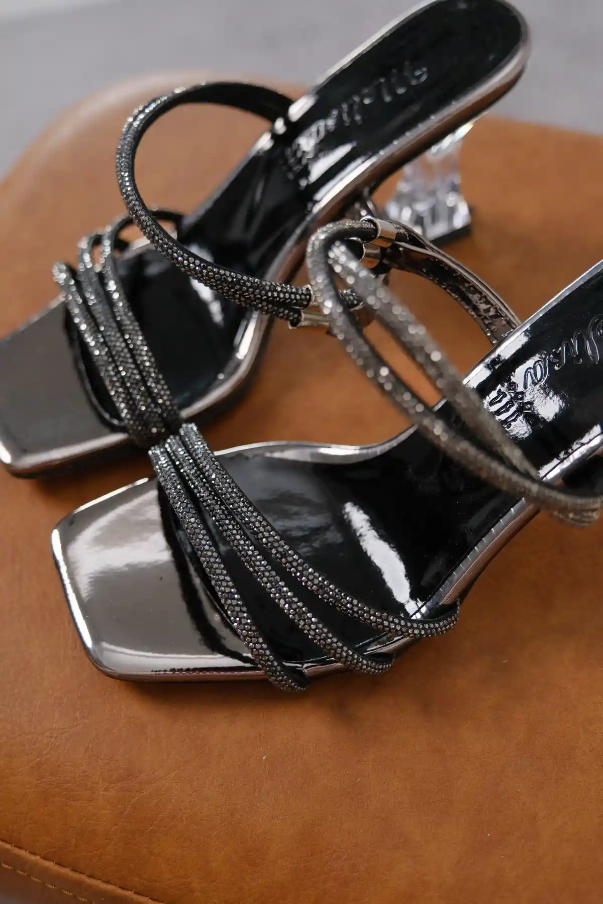 Platin Kadın Taşlı Biyeli Şık Abiye Klasik Topuklu Ayakkabı