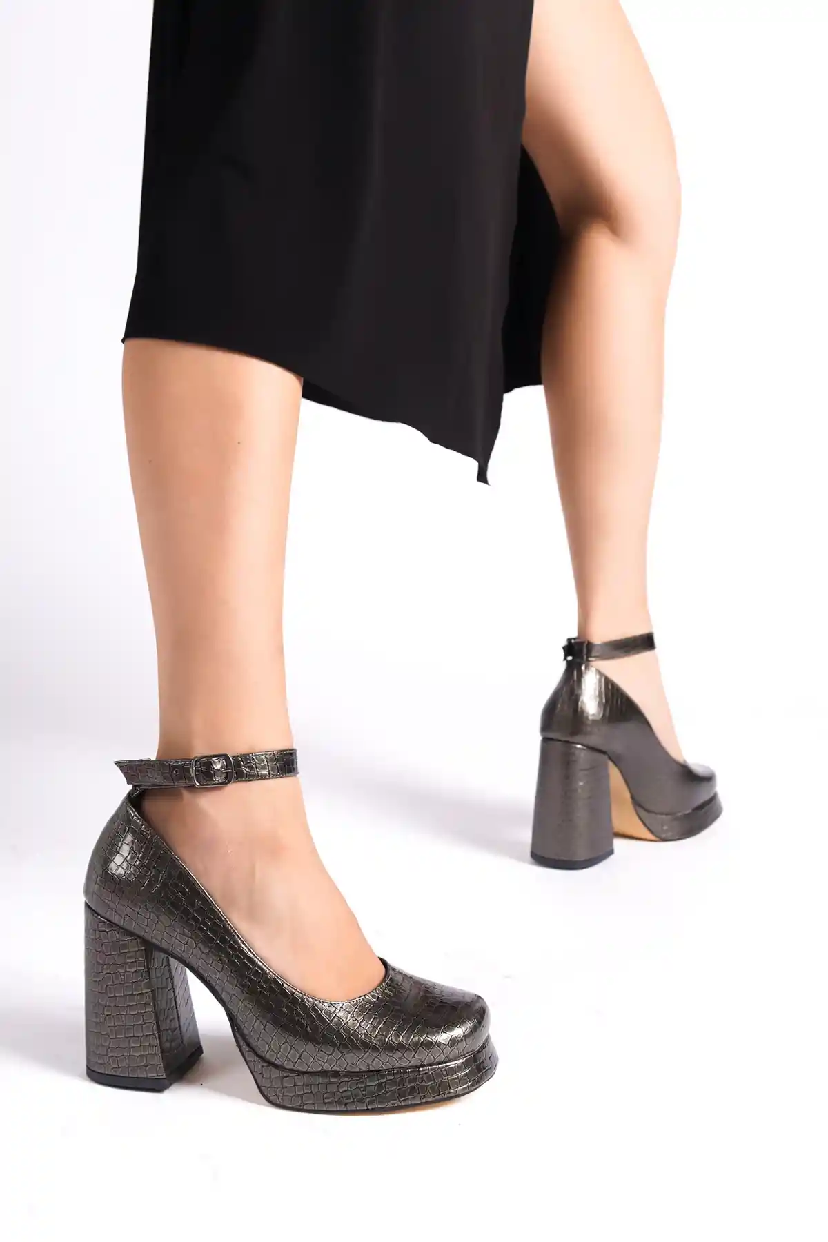 Platinum Croco Womens Platform High Heels