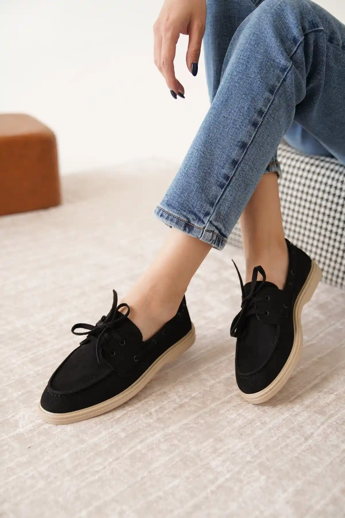 Siyah Süet Kadın Düz Bağcıklı Loafer Ayakkabı