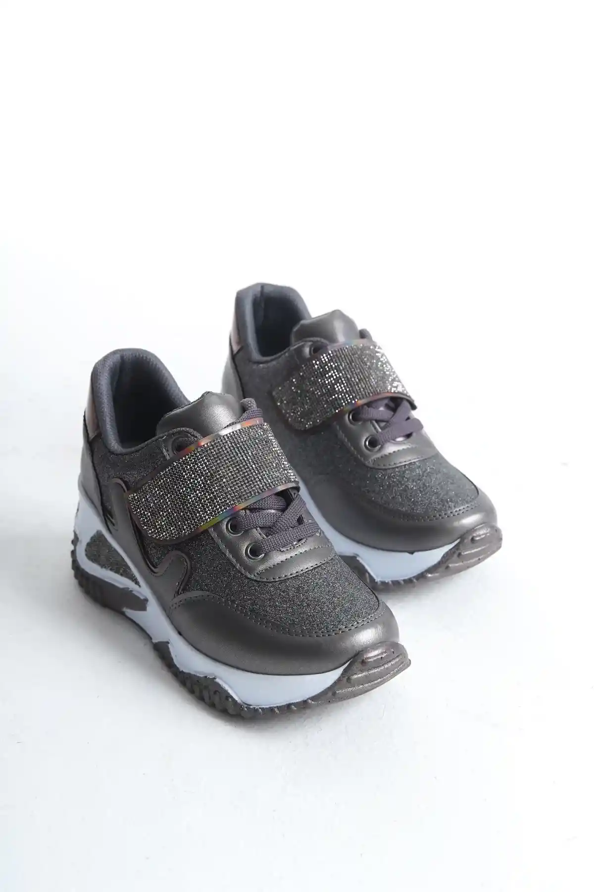 Platin Simli Kadın Simli Bağcıklı Sneaker