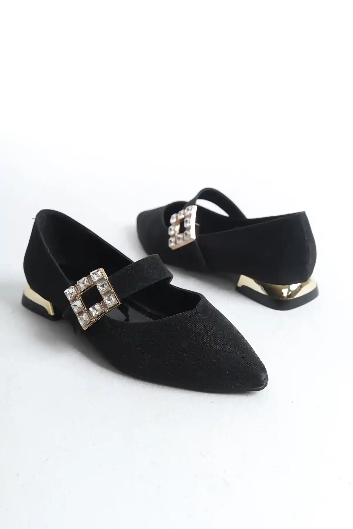 Siyah Kadın Taş Toka Detaylı Kalın Topuklu Şık Klasik Topuklu Ayakkabı