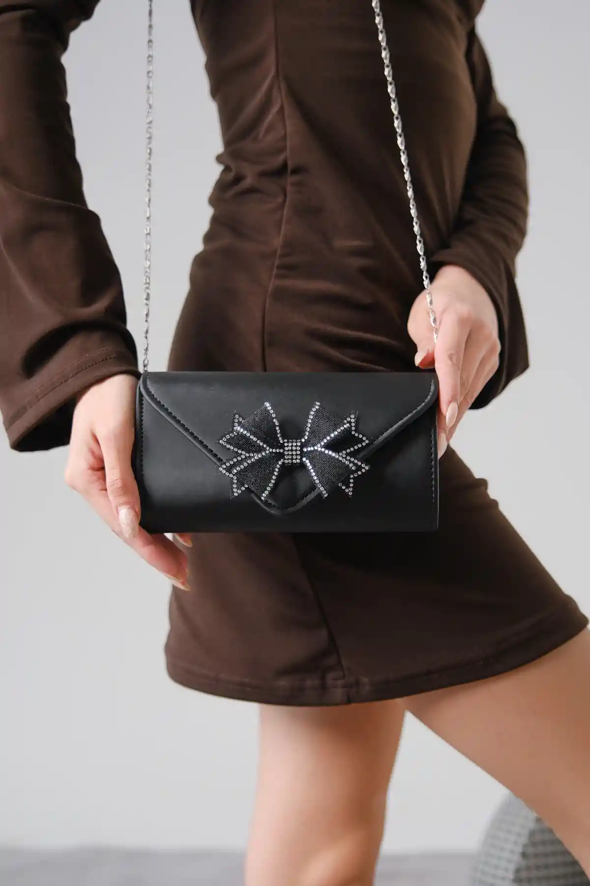 Black satin Womens Tulle Bow Bag with Set Thick High Heel Shoes