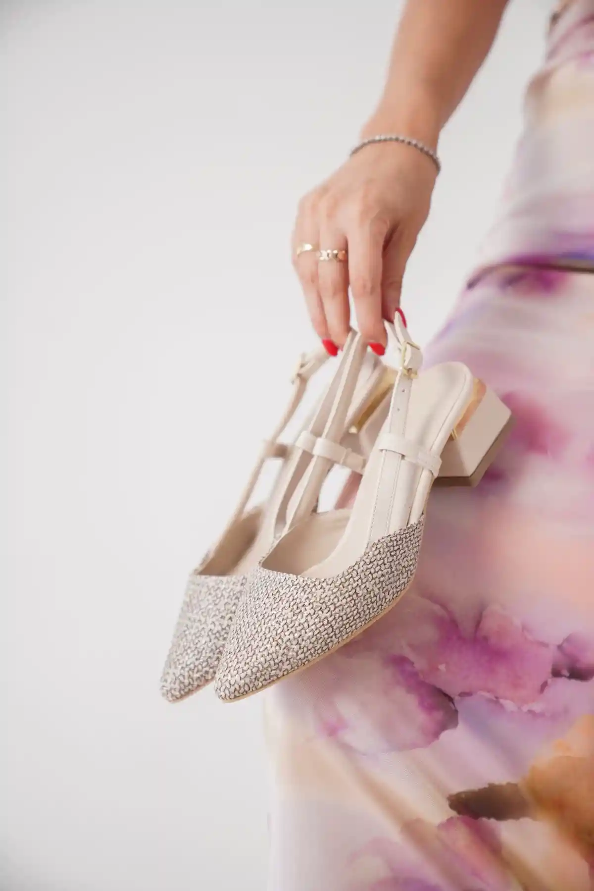 Smoky-Beige Womens Straw Fabric Thick Heeled Classic Shoes