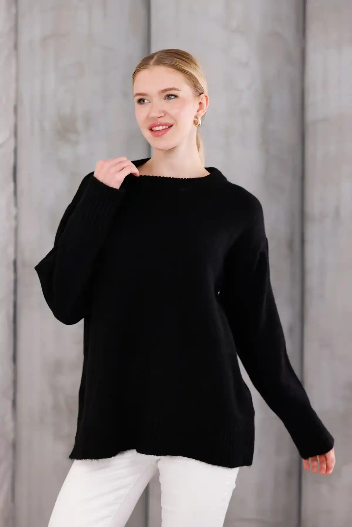 Siyah Bisiklet Yaka Oversize Triko Kazak