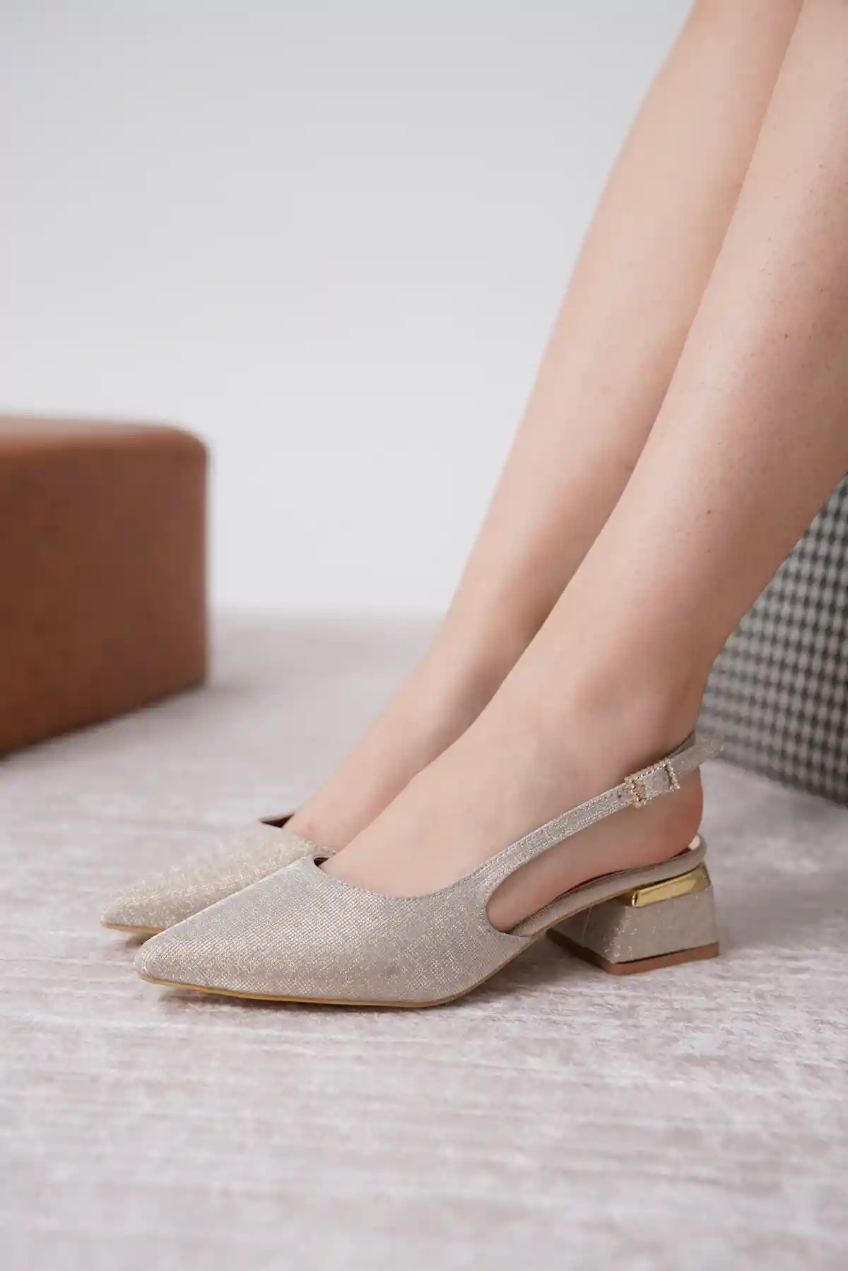 Altın Simli Kadın Simli Kısa Topuklu Şık Abiye Topuklu Ayakkabı