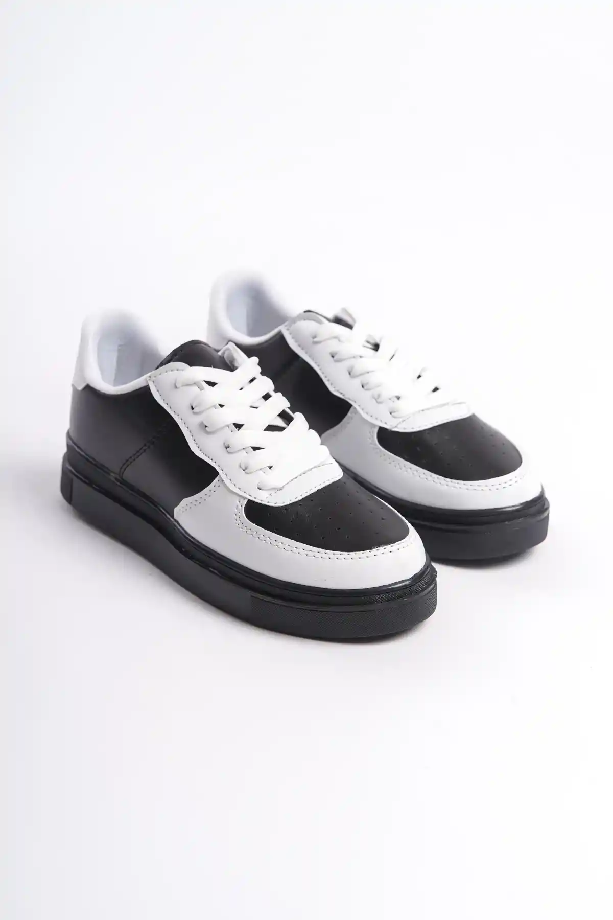 Siyah-Beyaz-Siyah Kadın Sneaker