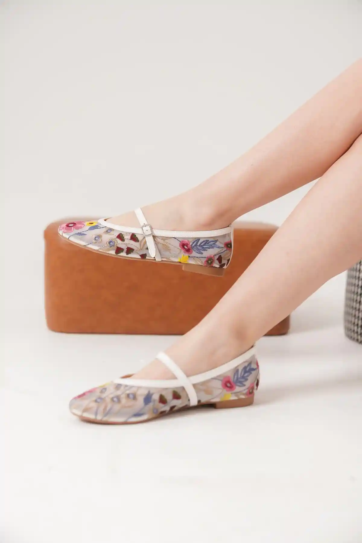 White Womens Floral Embroidered Mesh Ballerina Flat