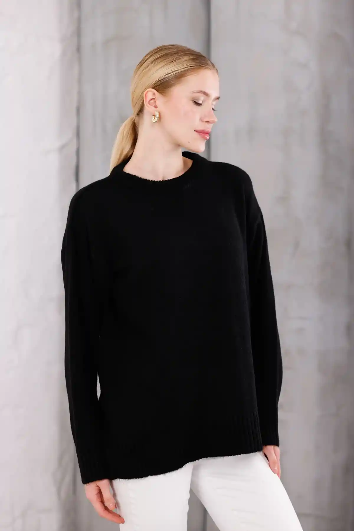 Siyah Bisiklet Yaka Oversize Triko Kazak