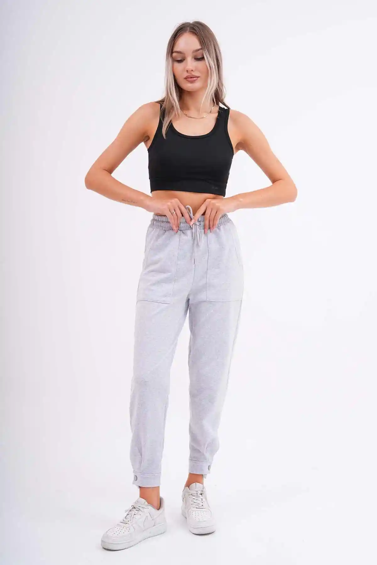 Gri Kadın Paçası Düğmeli Eşofman Altı