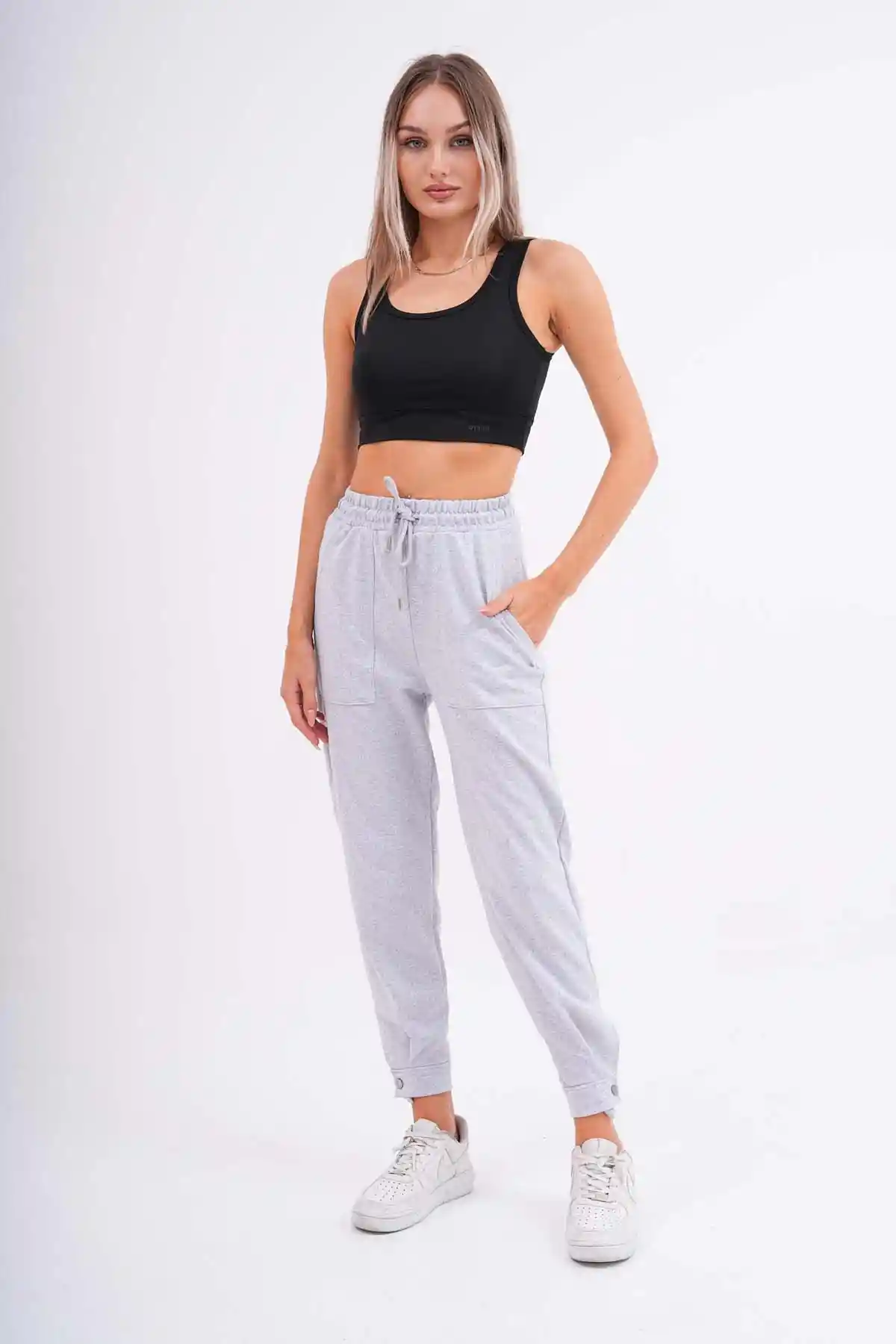 Gri Kadın Paçası Düğmeli Eşofman Altı