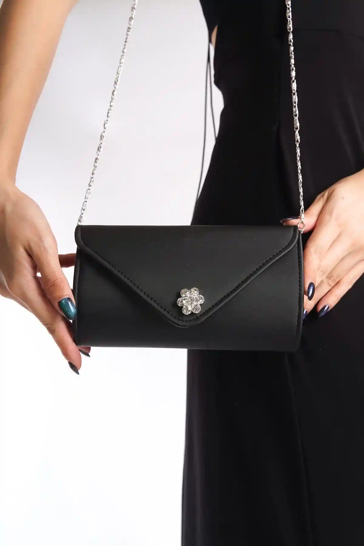 Angel Fiyonk Taşlı Ve Bilek Taşlı Siyah Saten Platform Ayakkabı Ve Özel Taşlı Çanta Seti