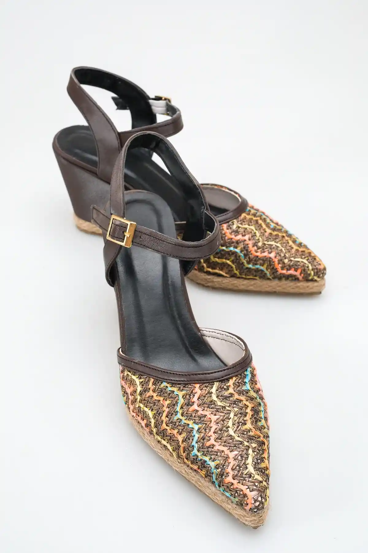 Hasır Örgü Gökkuşağı Kahverengi Kadın Sivri Burun Dolgu Topuklu Sandalet