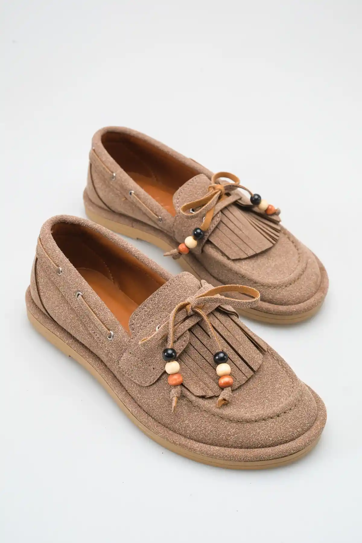 Vizon Süet Kadın Boncuk Detaylı Püsküllü Loafer Ayakkabı