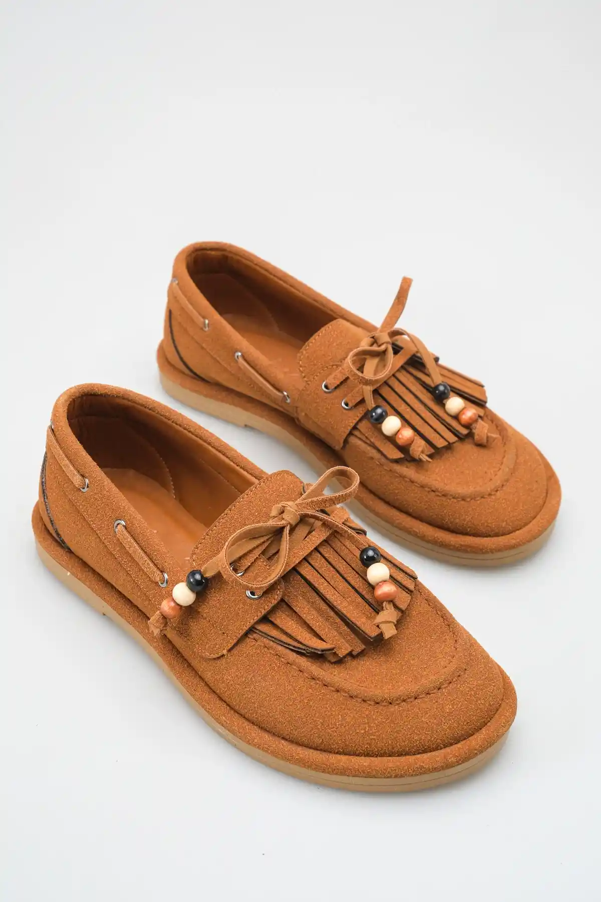 Taba Süet Kadın Boncuk Detaylı Püsküllü Loafer Ayakkabı