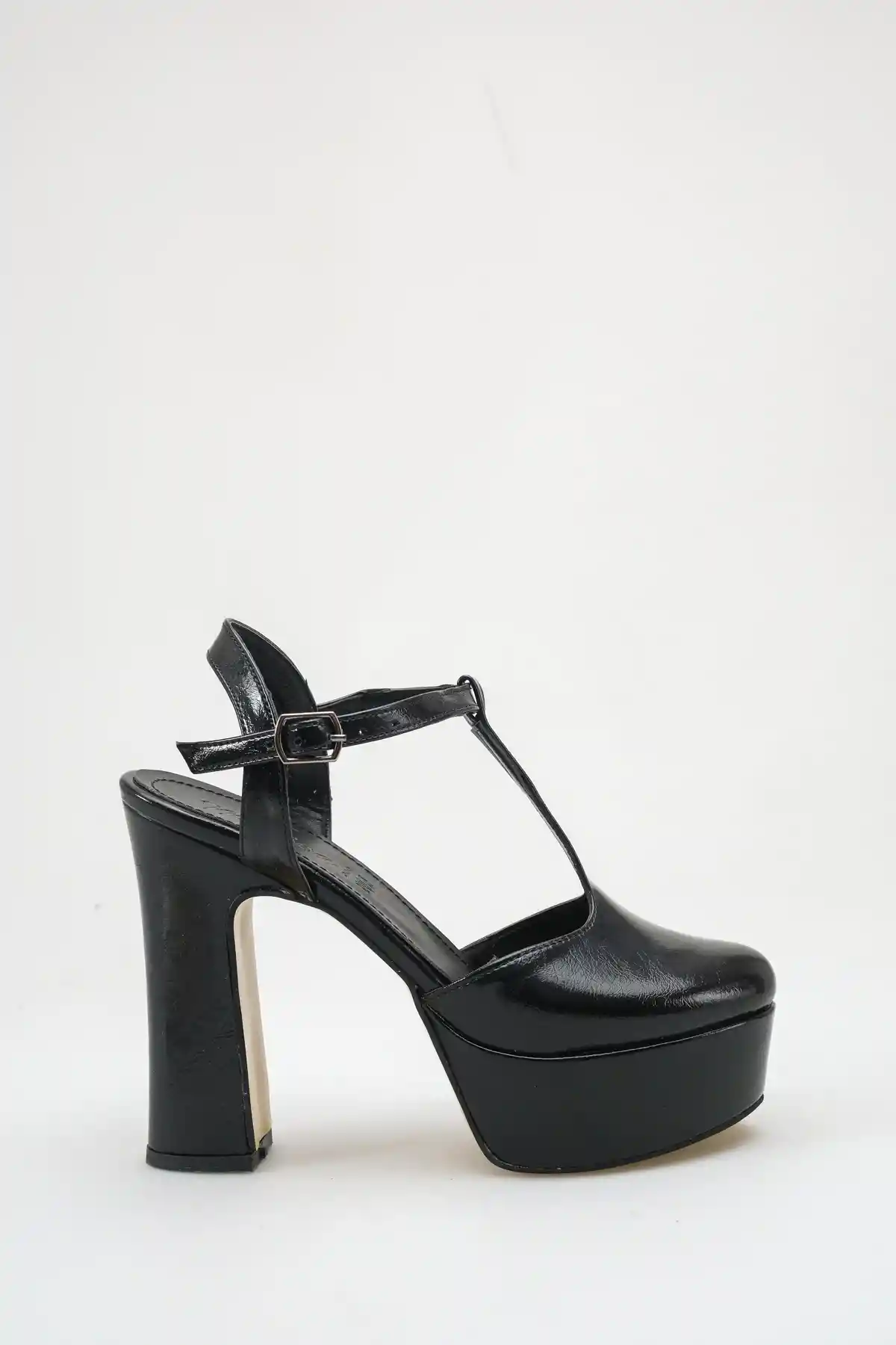 Siyah Cilt Kadın Uzun Topuklu Ayakkabı