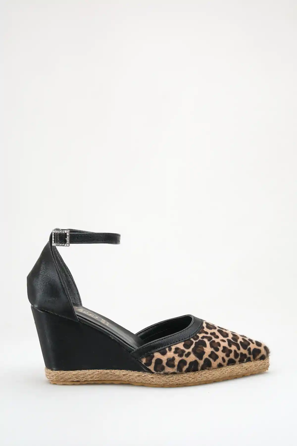 Leopar Siyah Cilt Kadın Sivri Burun Dolgu Topuklu Sandalet