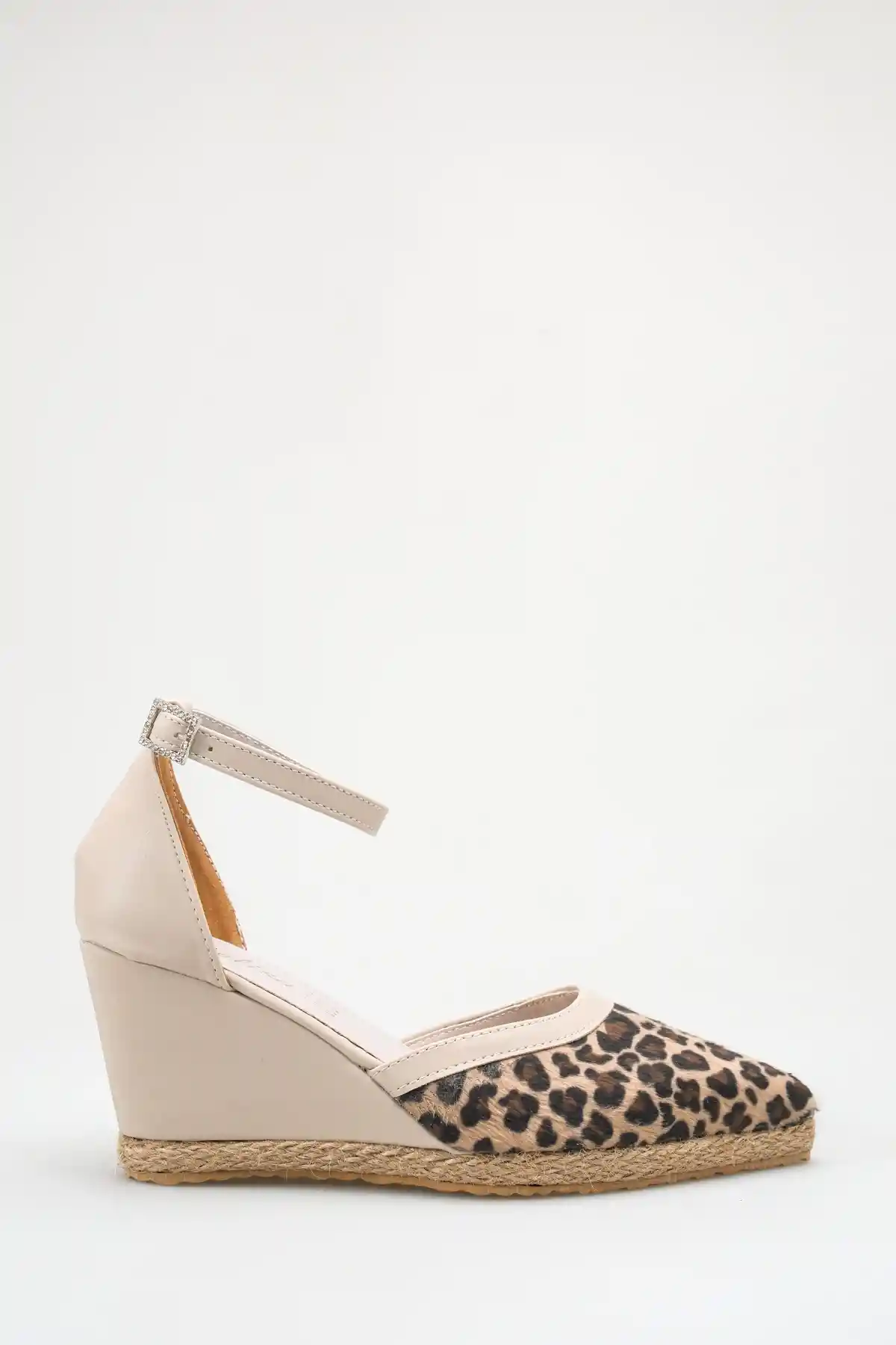 Leopar Ten Cilt Kadın Sivri Burun Dolgu Topuklu Sandalet