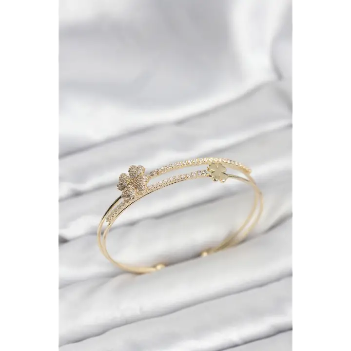 Pirinç Gold Renk Yonca Model Kadın Bileklik
