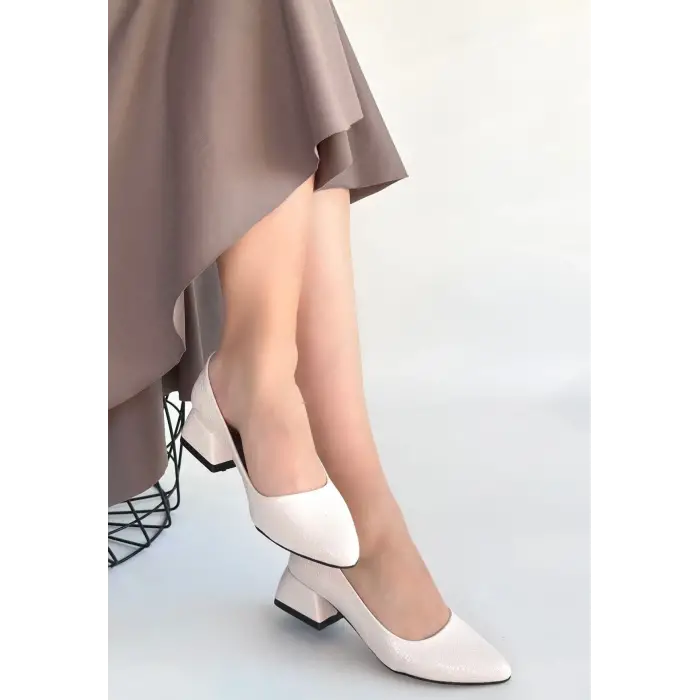 Nitya Bej Baskılı Rugan Topuklu Ayakkabı