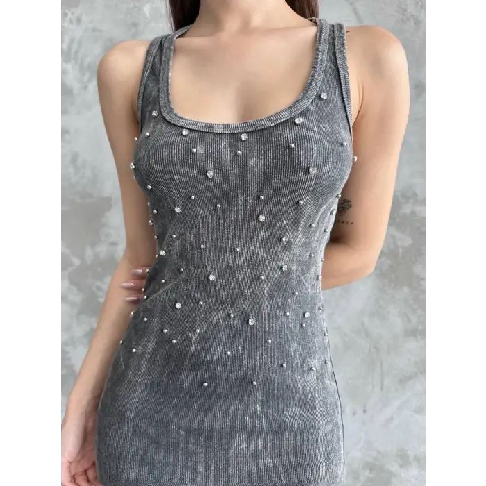 Taşlı askılı elbise