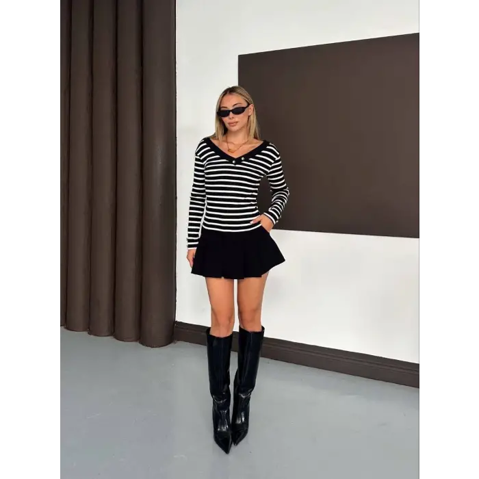 V yaka kol ve yaka düğmeli bluz siyah A4047