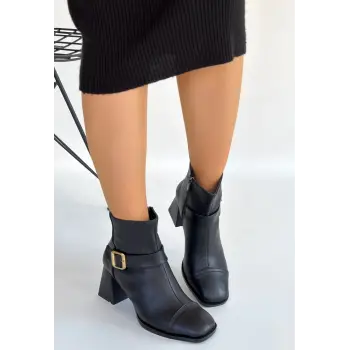 Mejjo Siyah Cilt Topuklu Bot