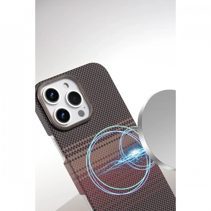 Apple iPhone 16 Pro Max Vega Magsafe Kapak - Siyah