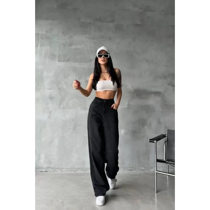 Arkadan tokalı jeans pantolon Siyah